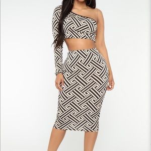 Two piece skirt set